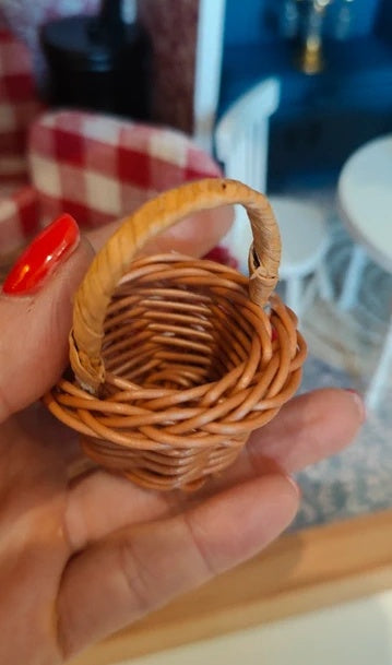 Petit panier en osier