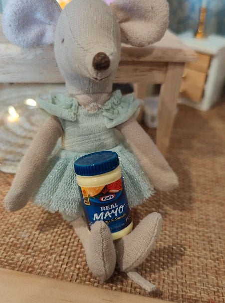 Gros pot de mayonnaise