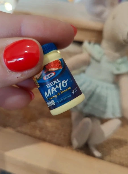 Gros pot de mayonnaise