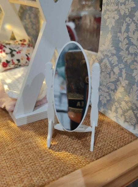 Miroir sur pied