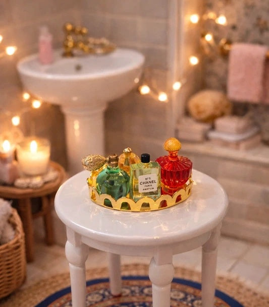 Plateau de parfums Chanel