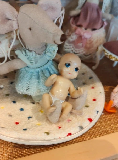 Petite poupée