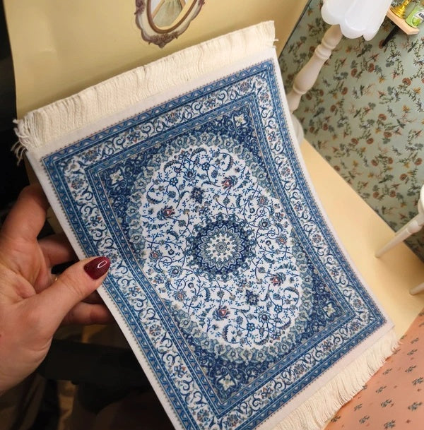 Grand tapis bleu et blanc