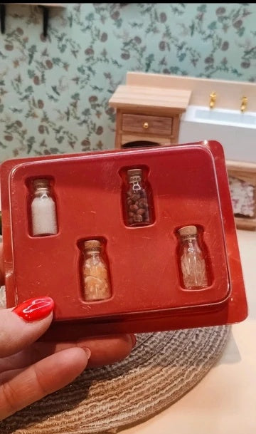 Lot de 4 bouteilles à épices – maison de poupée / / 1:12