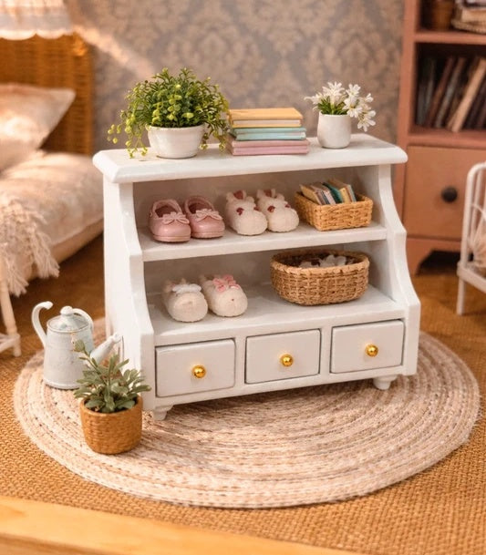 Petit meuble bas à chaussures