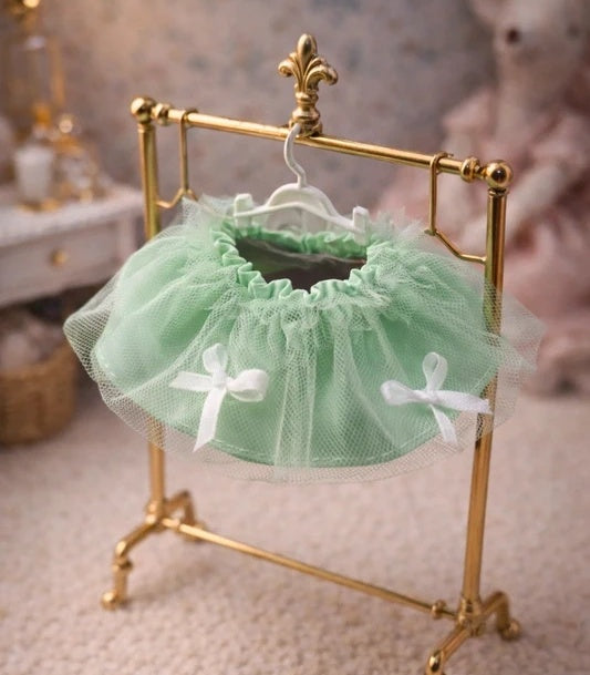 Très jolie jupe verte en tulle