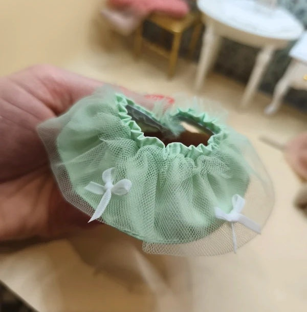 Très jolie jupe verte en tulle