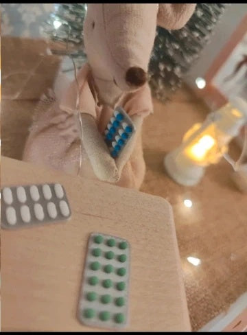 3 plaquettes de médicaments