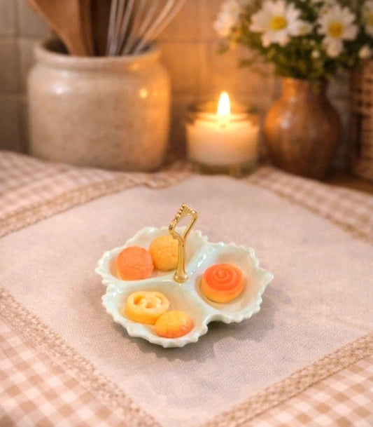 Présentoir métal et ses petits gâteaux
