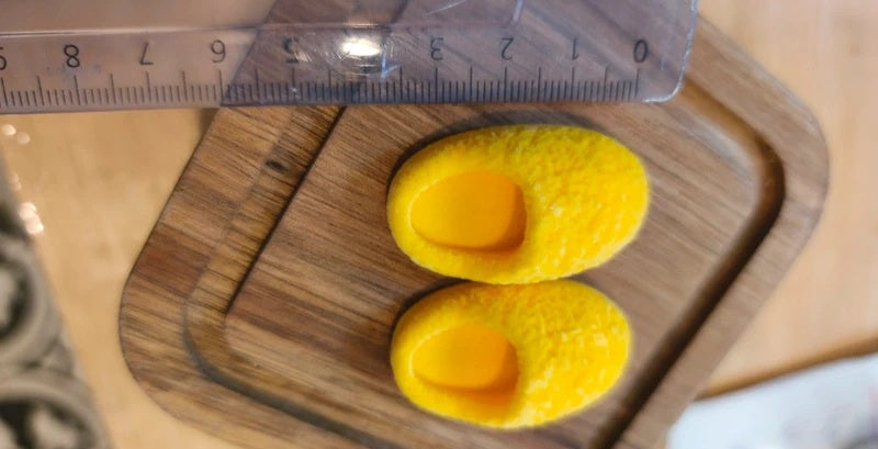 Chaussons jaunes