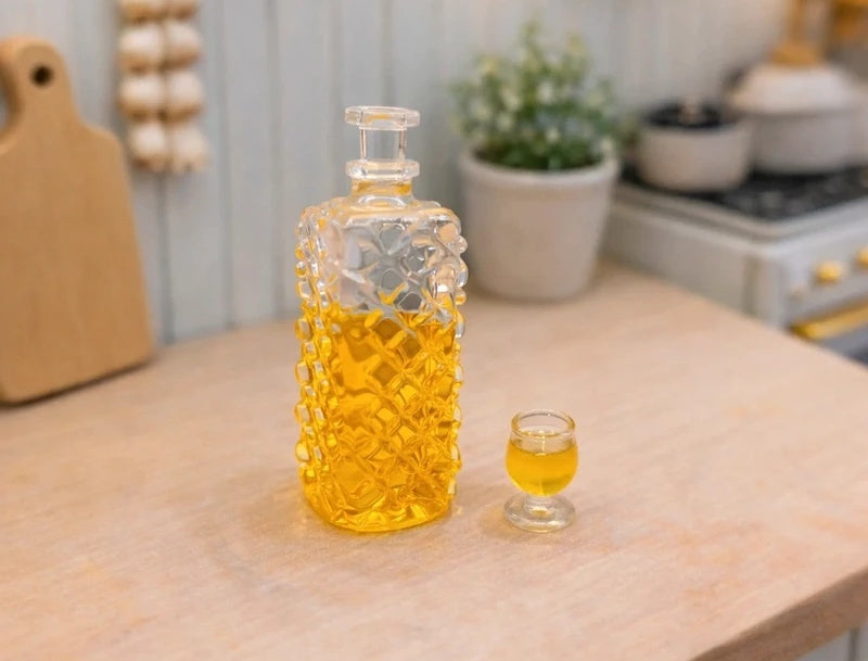 Bouteille de whisky et son mini verre