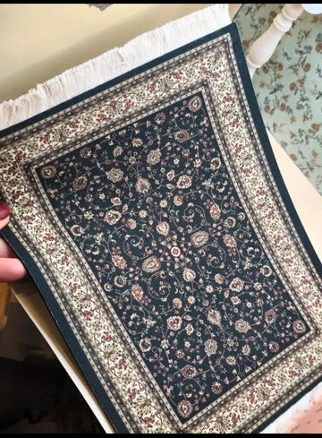Grand tapis noir et vert