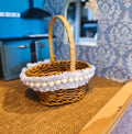 Petit panier de perle et dentelle