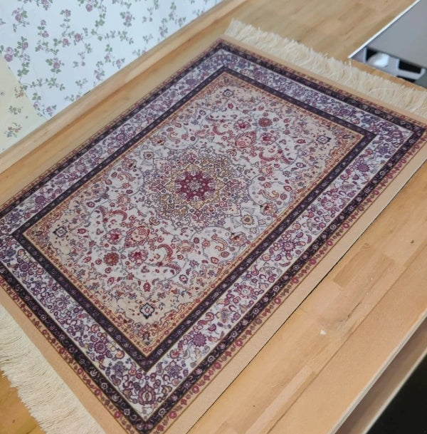 Grand tapis violet à franges