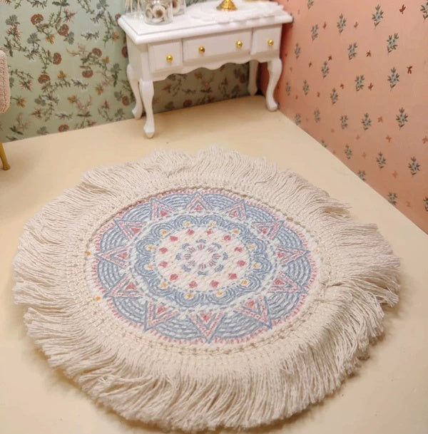 Petit tapis à franges