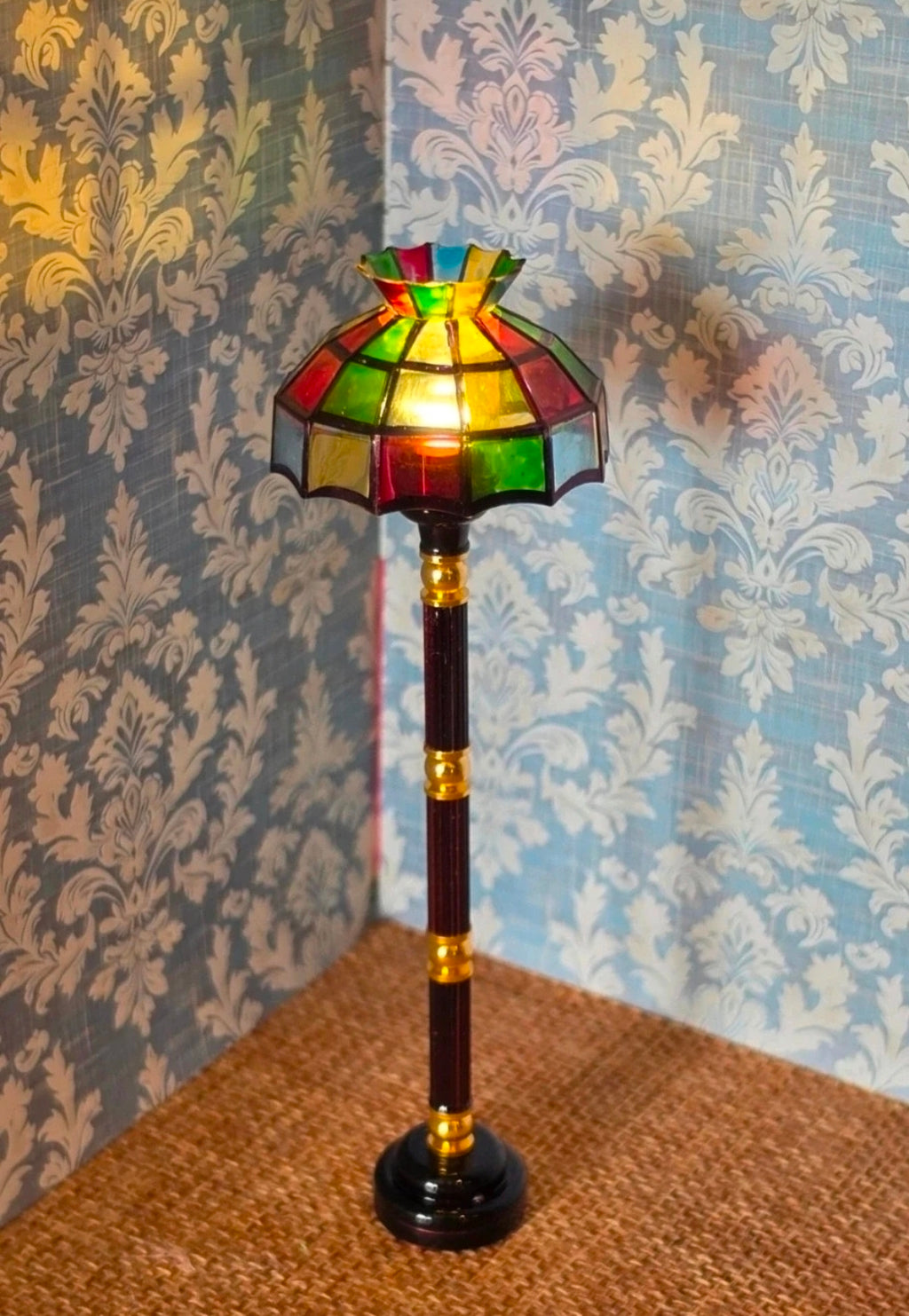 Lampe multicolore miniature vue de côté