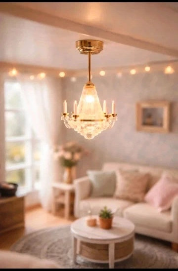 Lustre miniature cristal façon chandelier lumineux, échelle 1/12