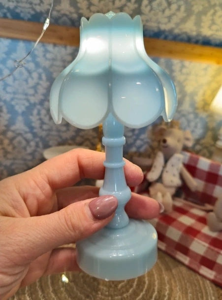 Petite lampe miniature tulipe vue de côté