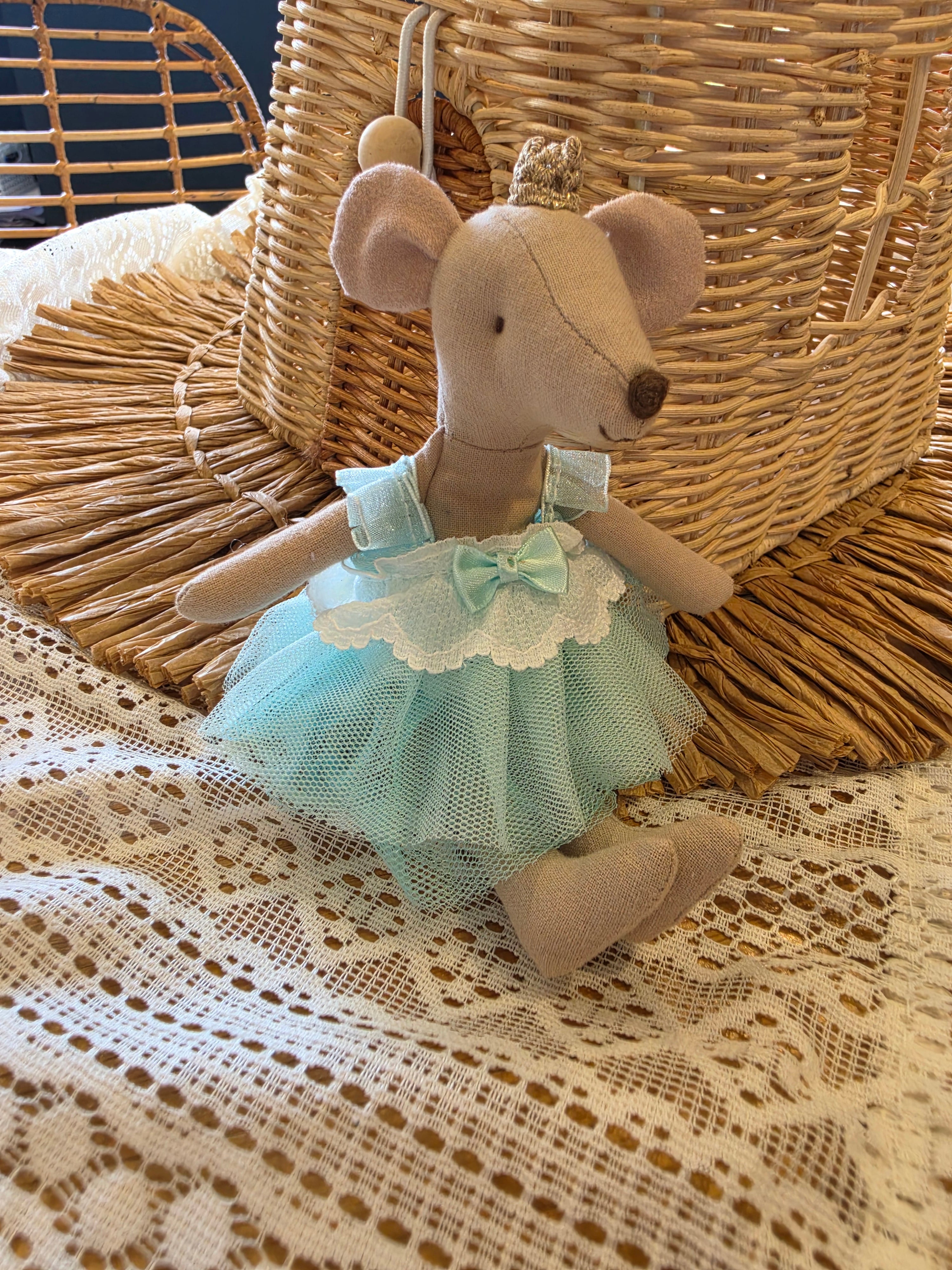 Robe en tulle bleu ciel pour Souris