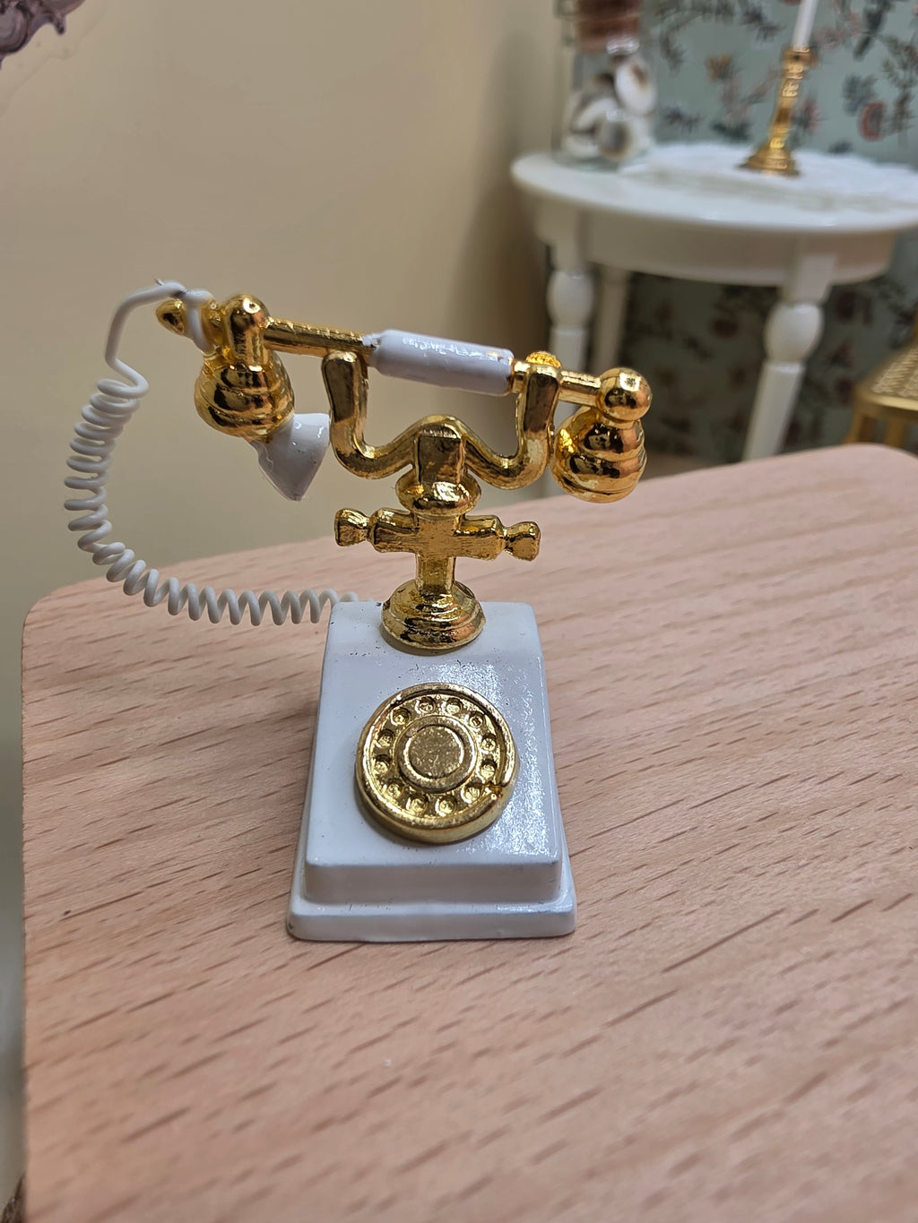 Téléphone vintage à cadran
