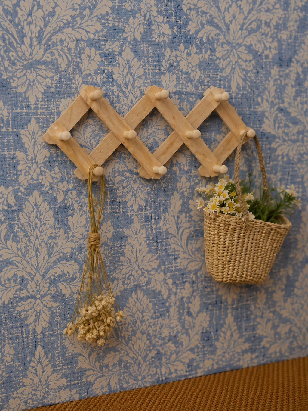 Porte manteau mural extensible bois