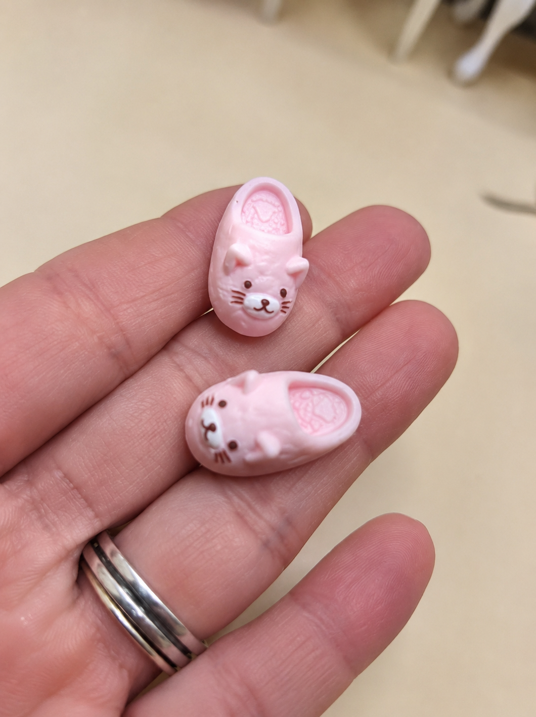 Chaussons lapin miniatures roses