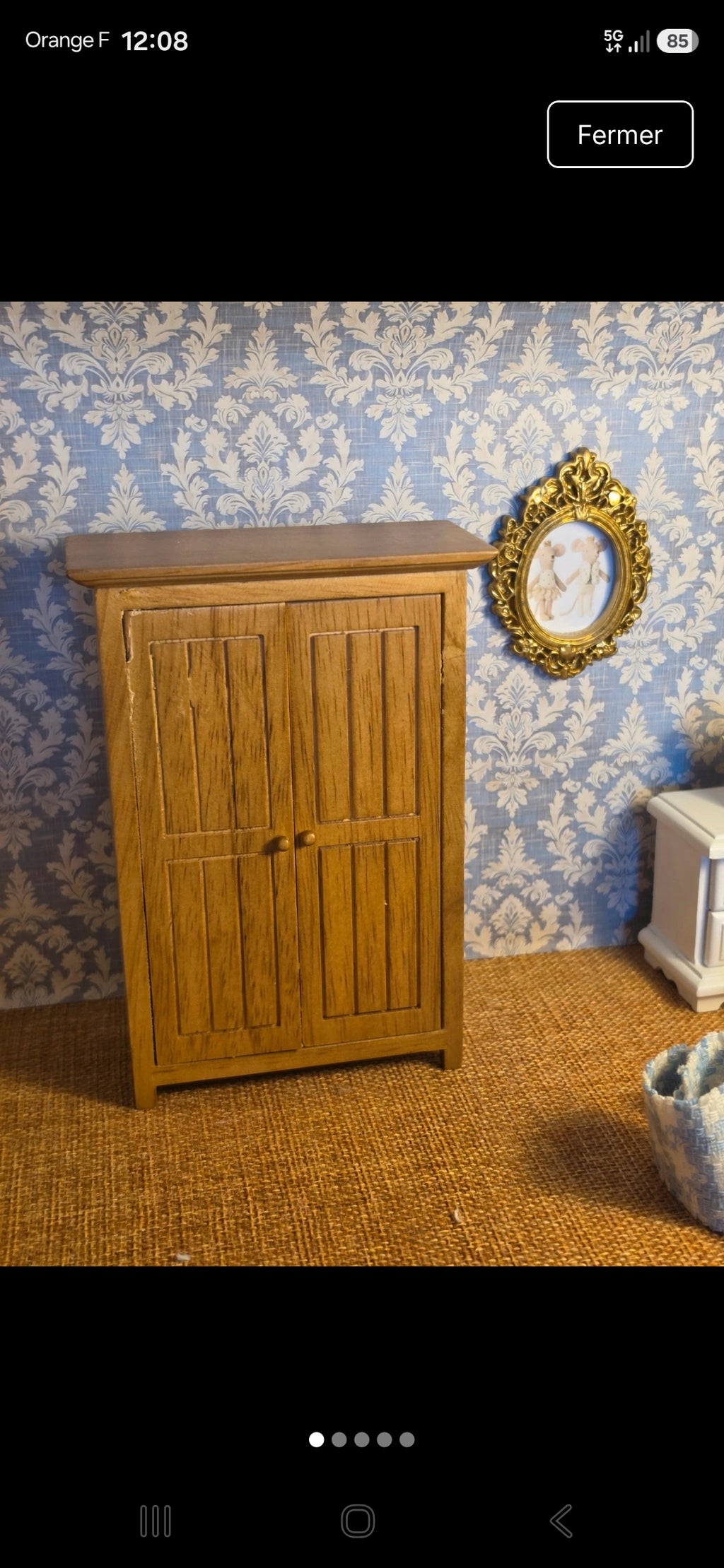 Armoire en bois deux portes avec tringle