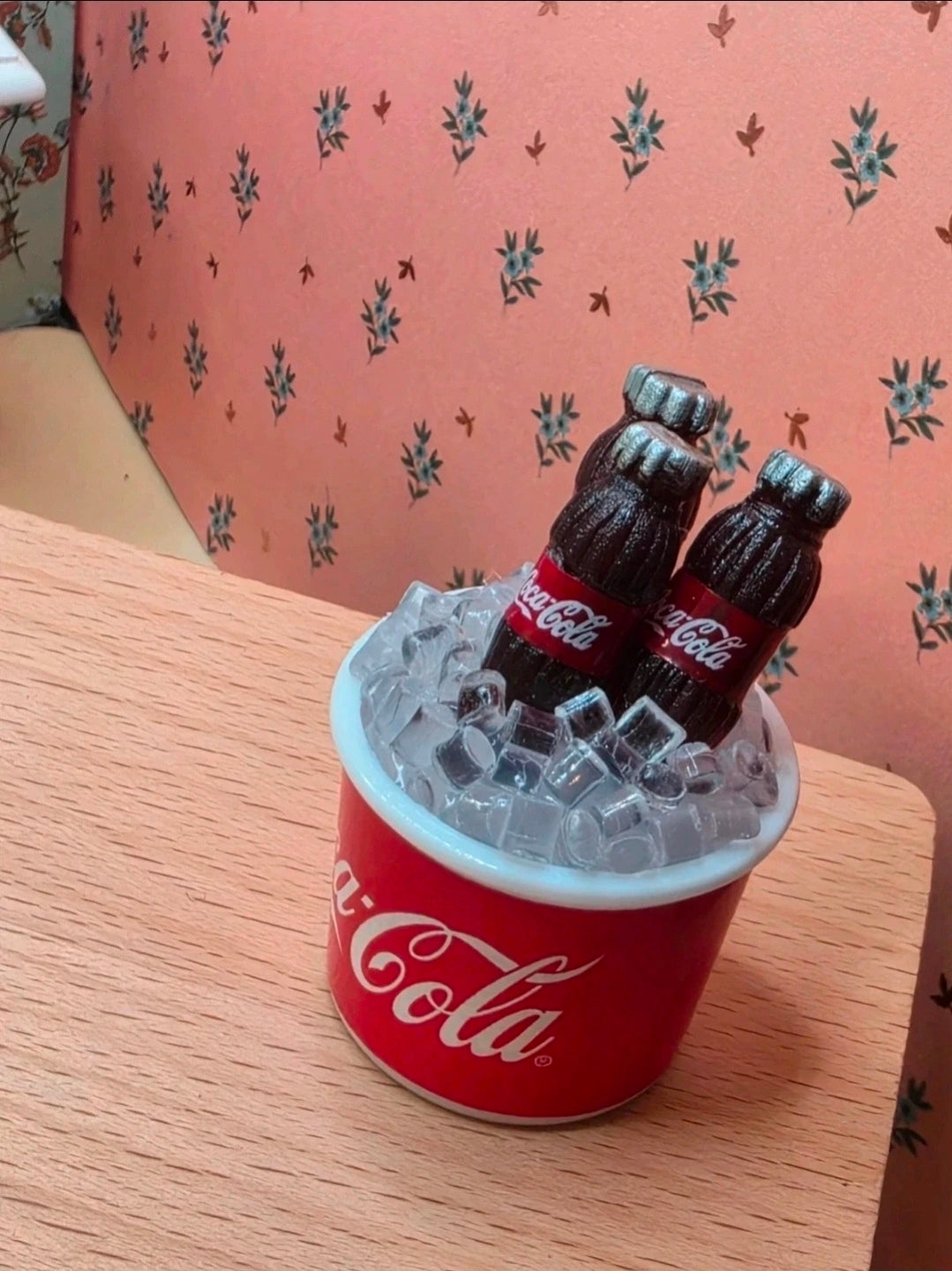 Seau coca cola et ses glaçons