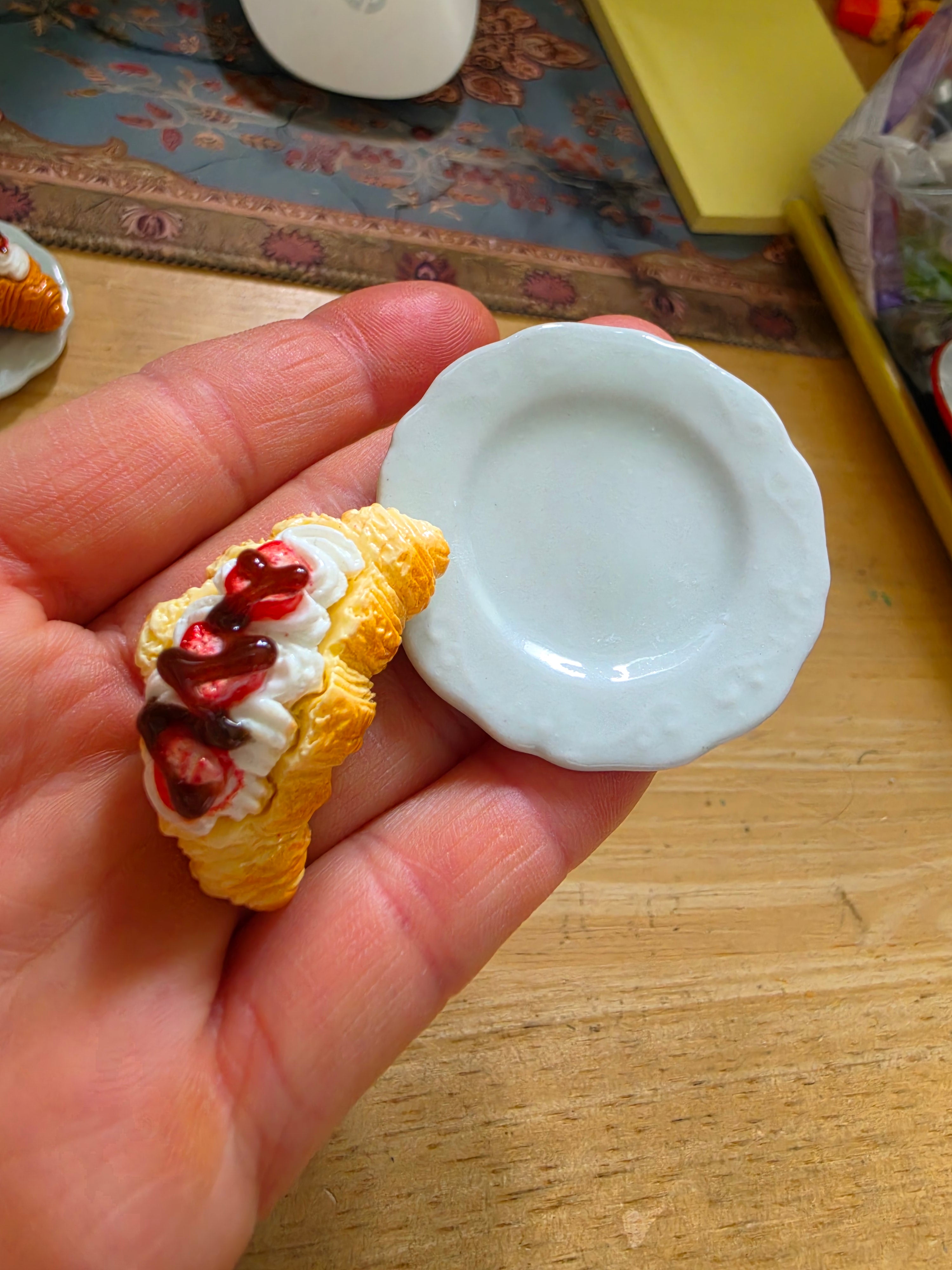 Assiette de croissant fourré
