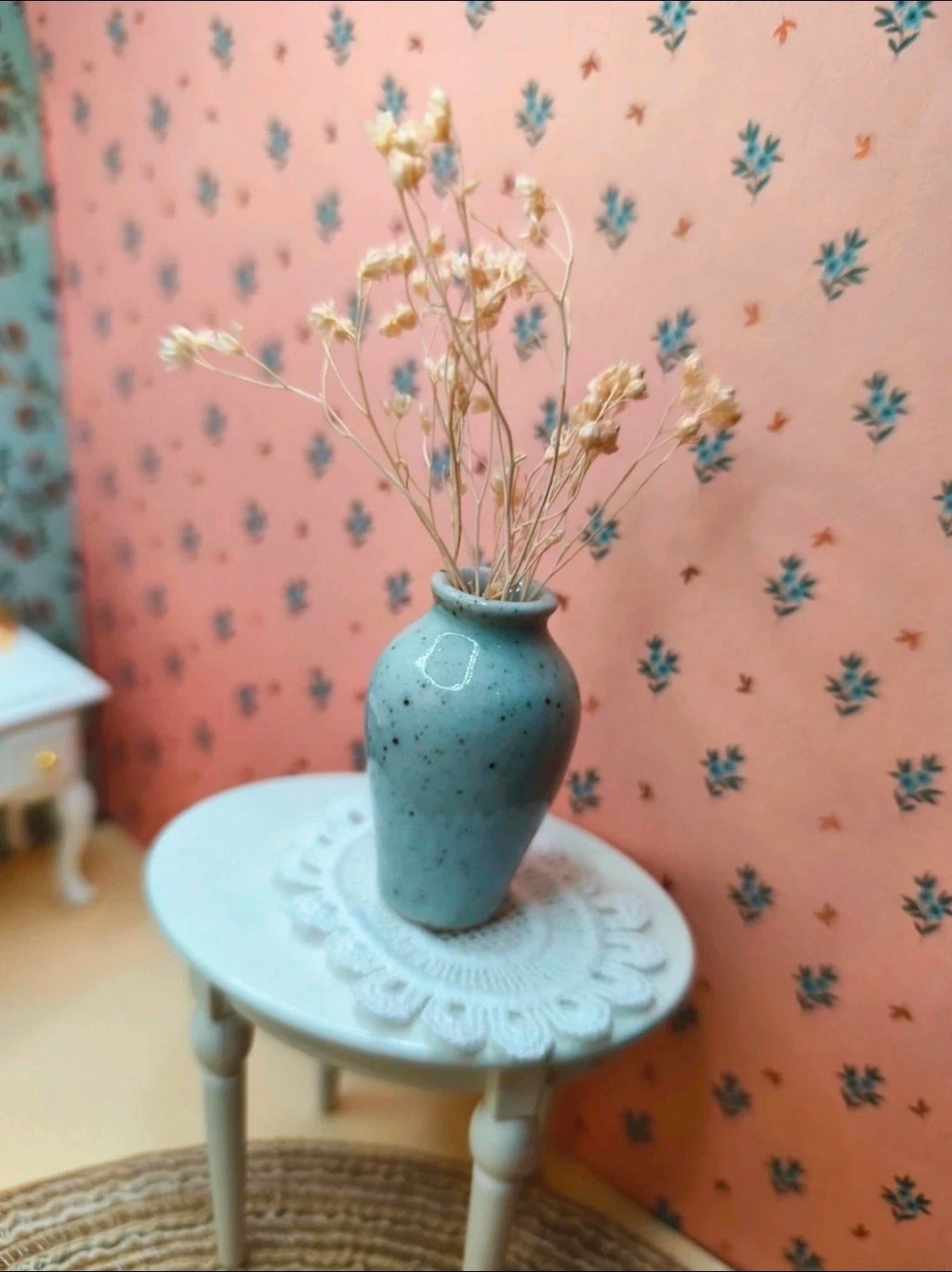 Vase et ses fleurs séchées