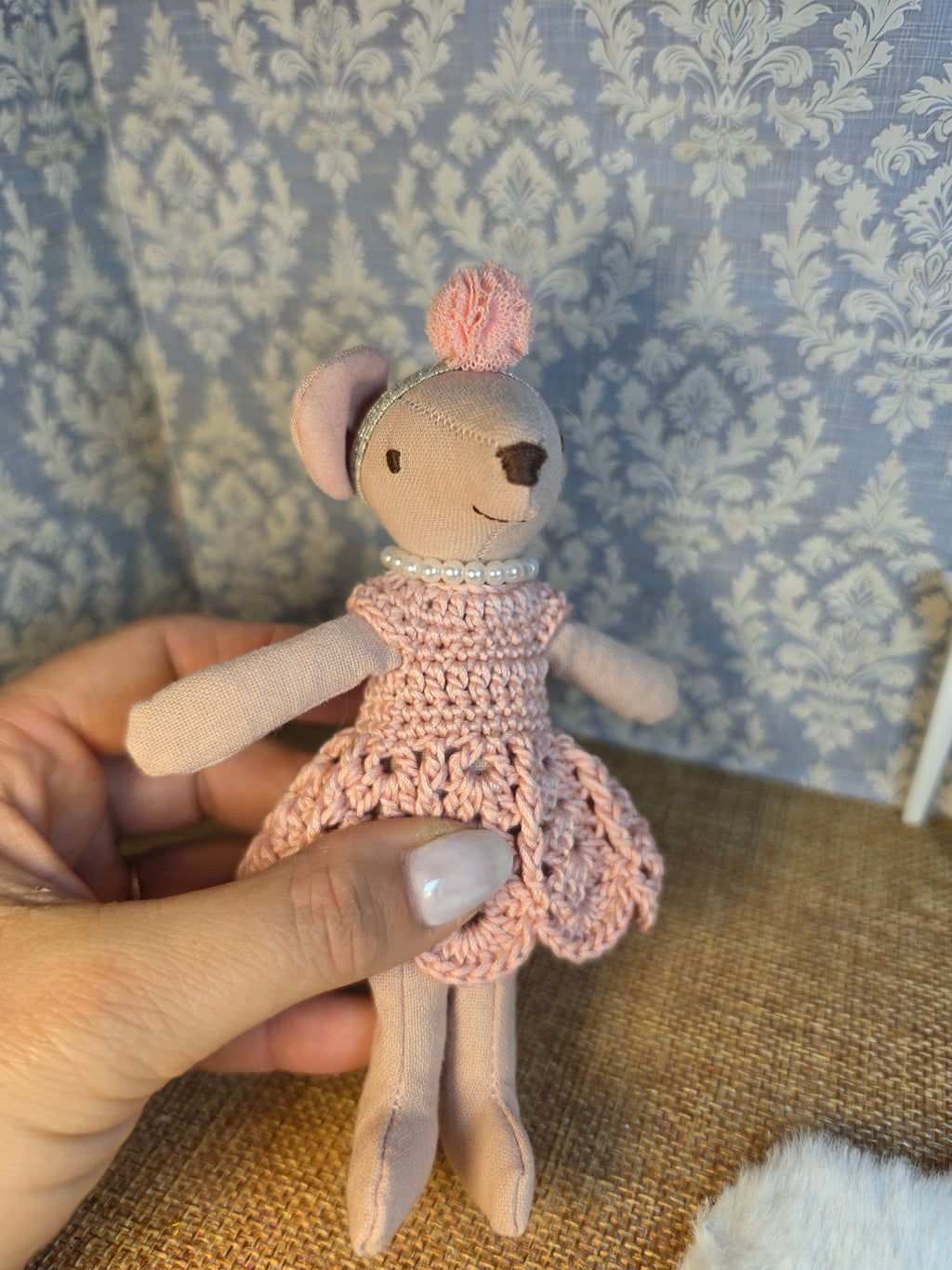 Souris robe crochet et collier