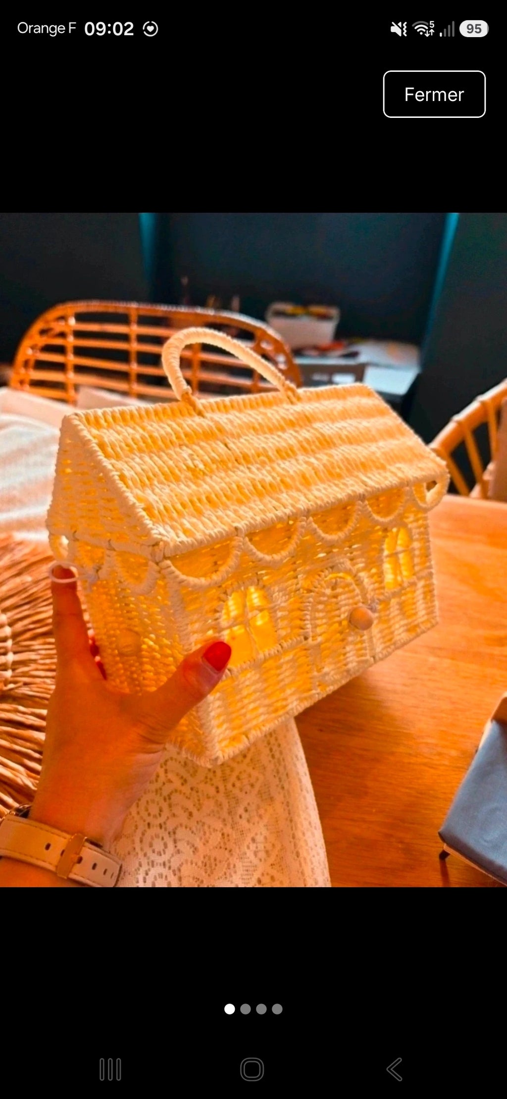 Panier Maison en rotin avec frise de toit