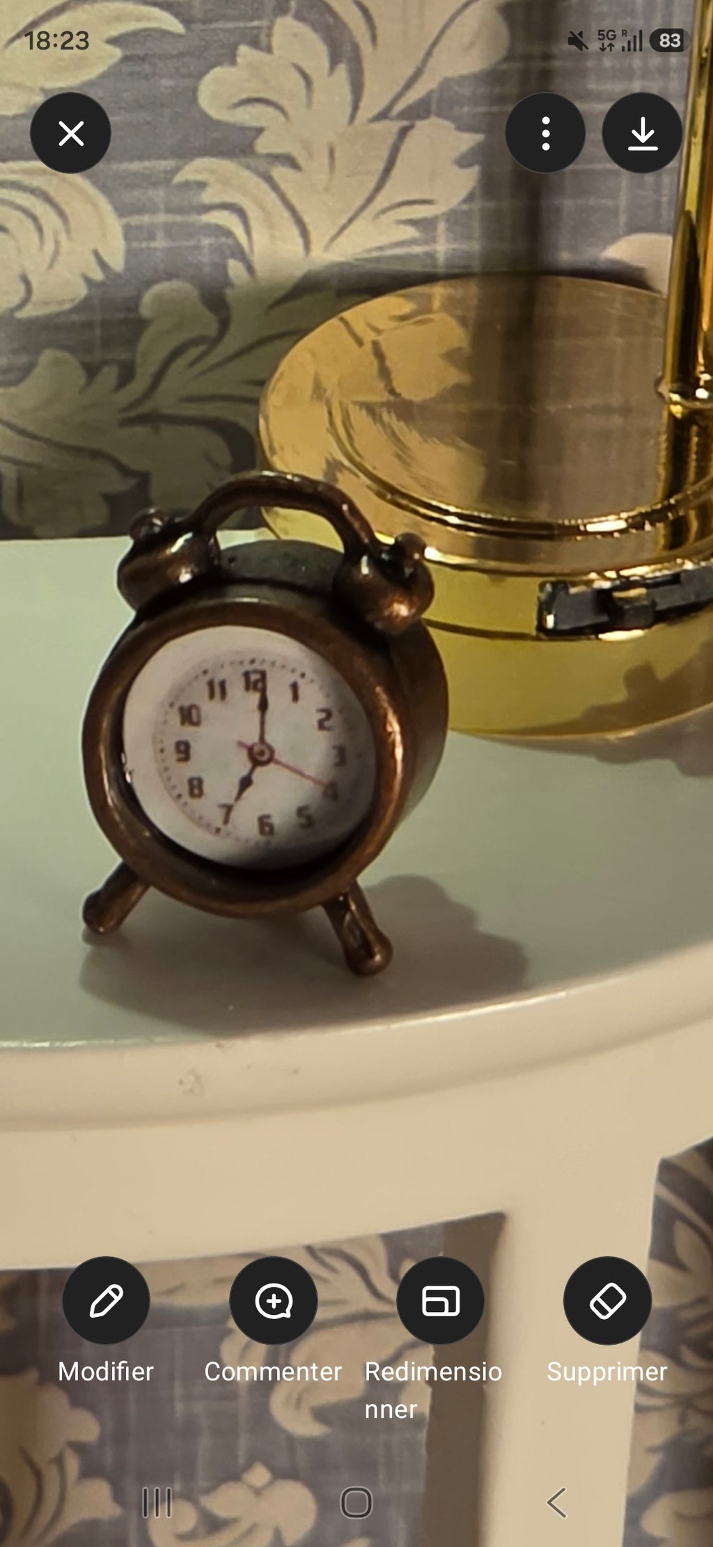 Réveil miniature vintage – Maison de poupée 1/12