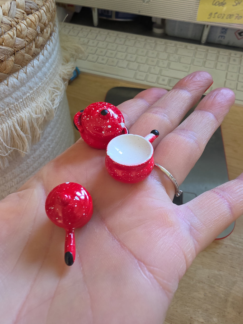 3 petites poele/casseroles rouges
