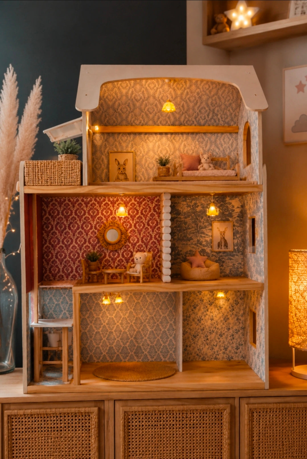 Maison de poupée rénovée & personnalisée