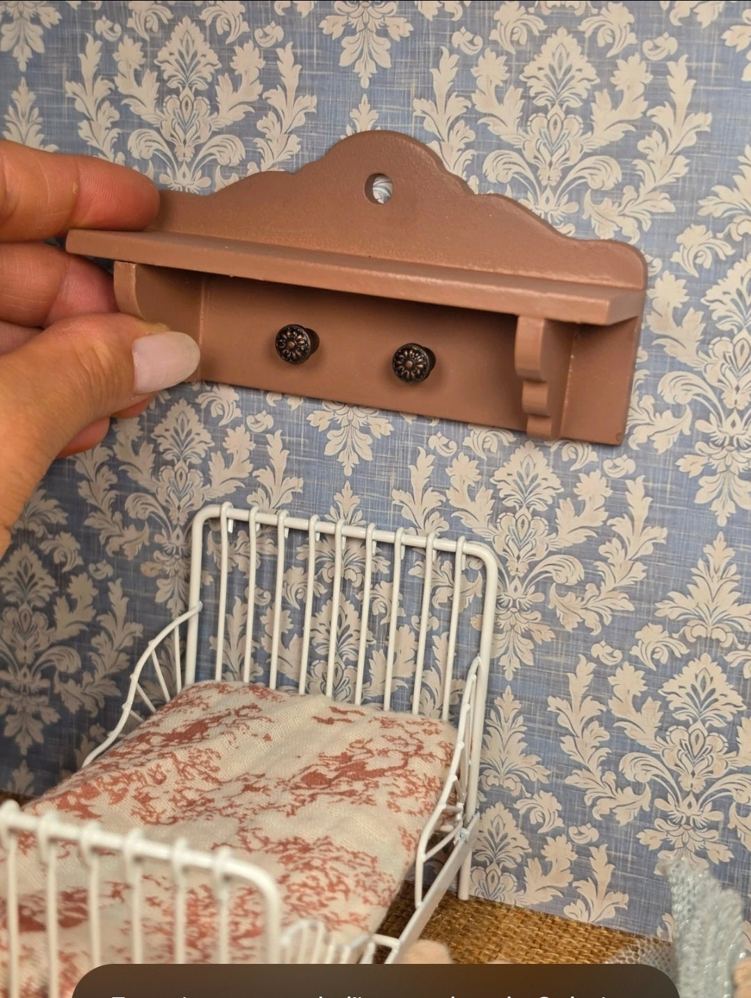 Étagère murale en bois