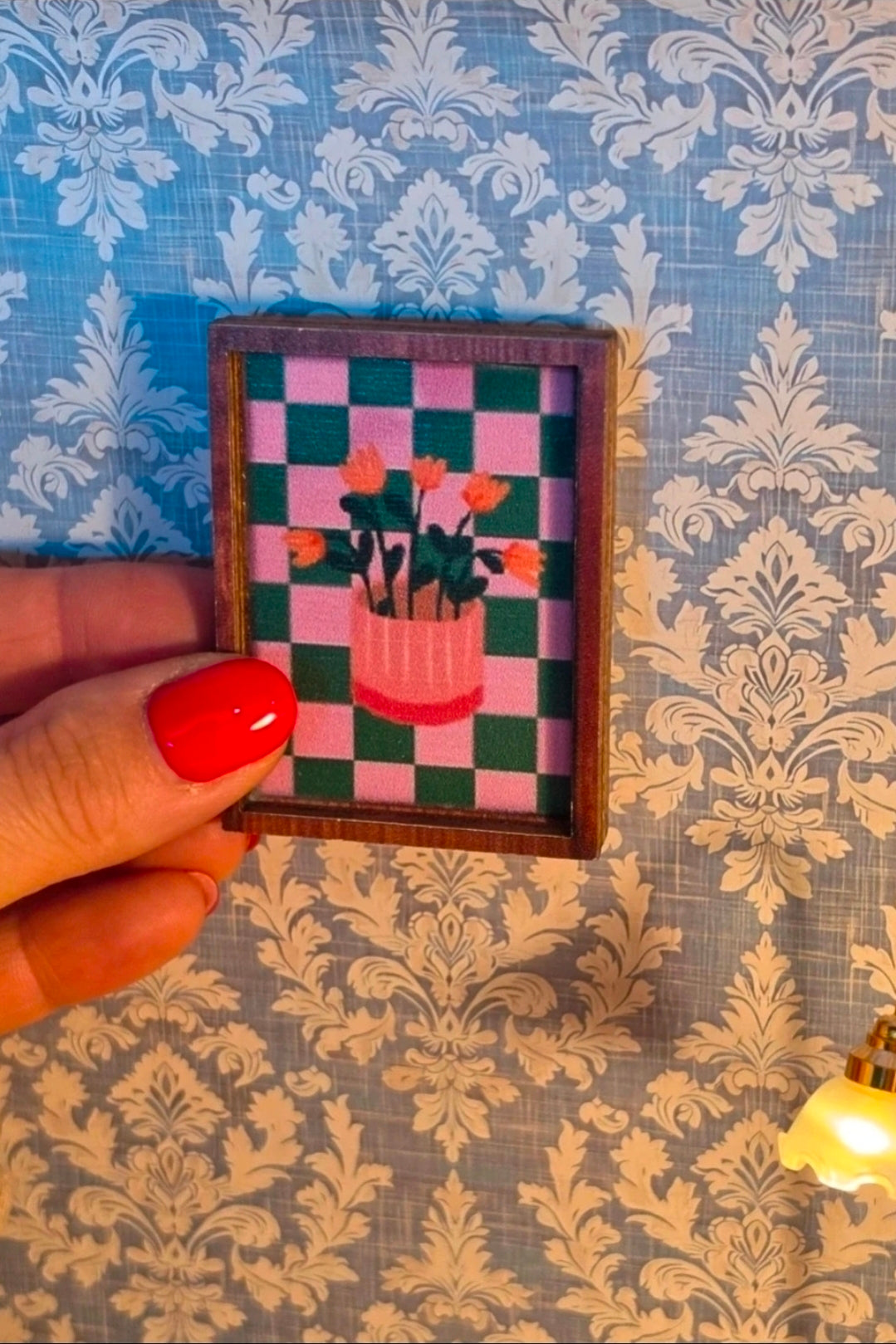 Tableau/cadre damier fleurs pour maison de poupée échelle 1/12eme