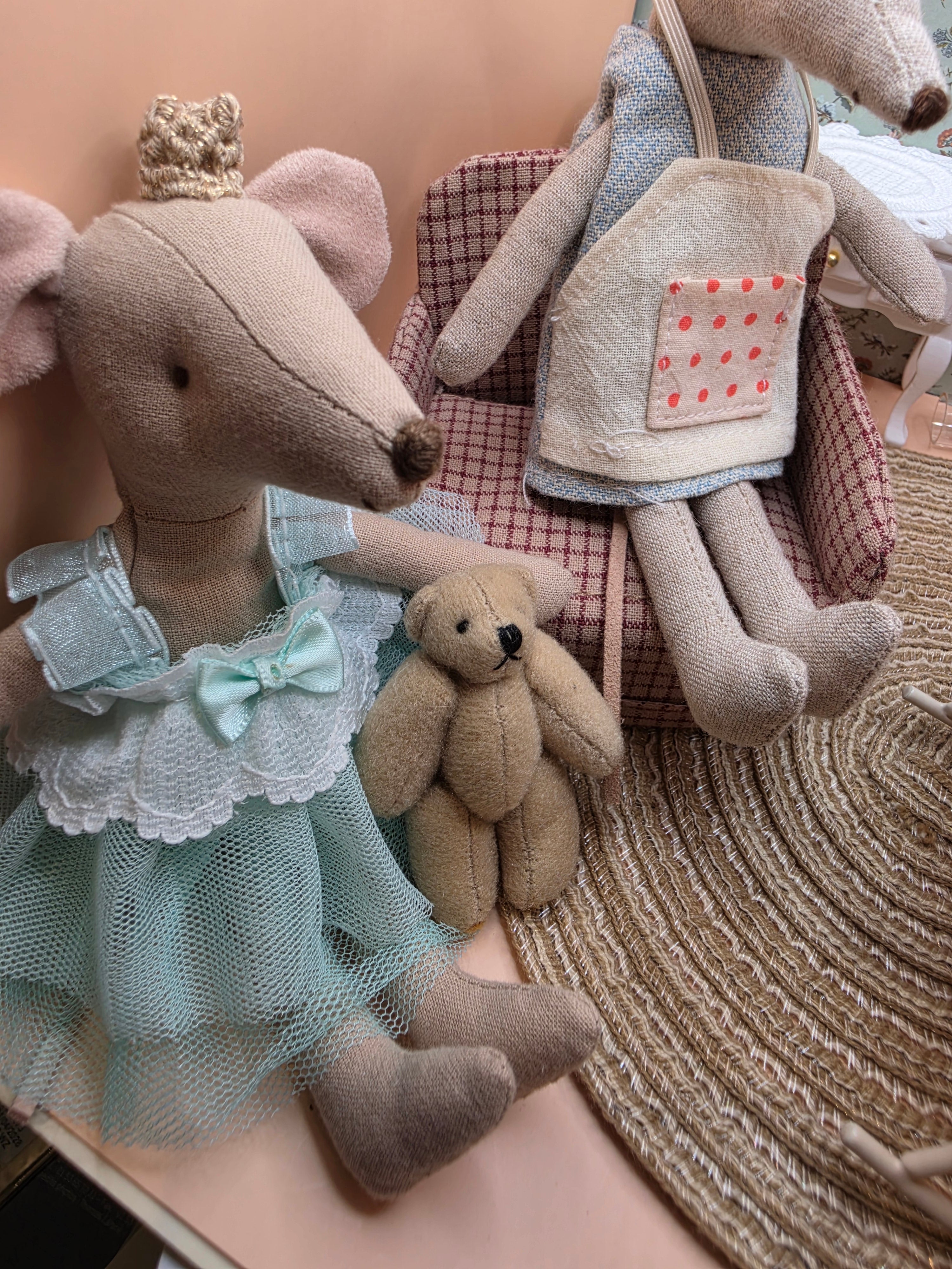 Robe en tulle bleu ciel pour Souris