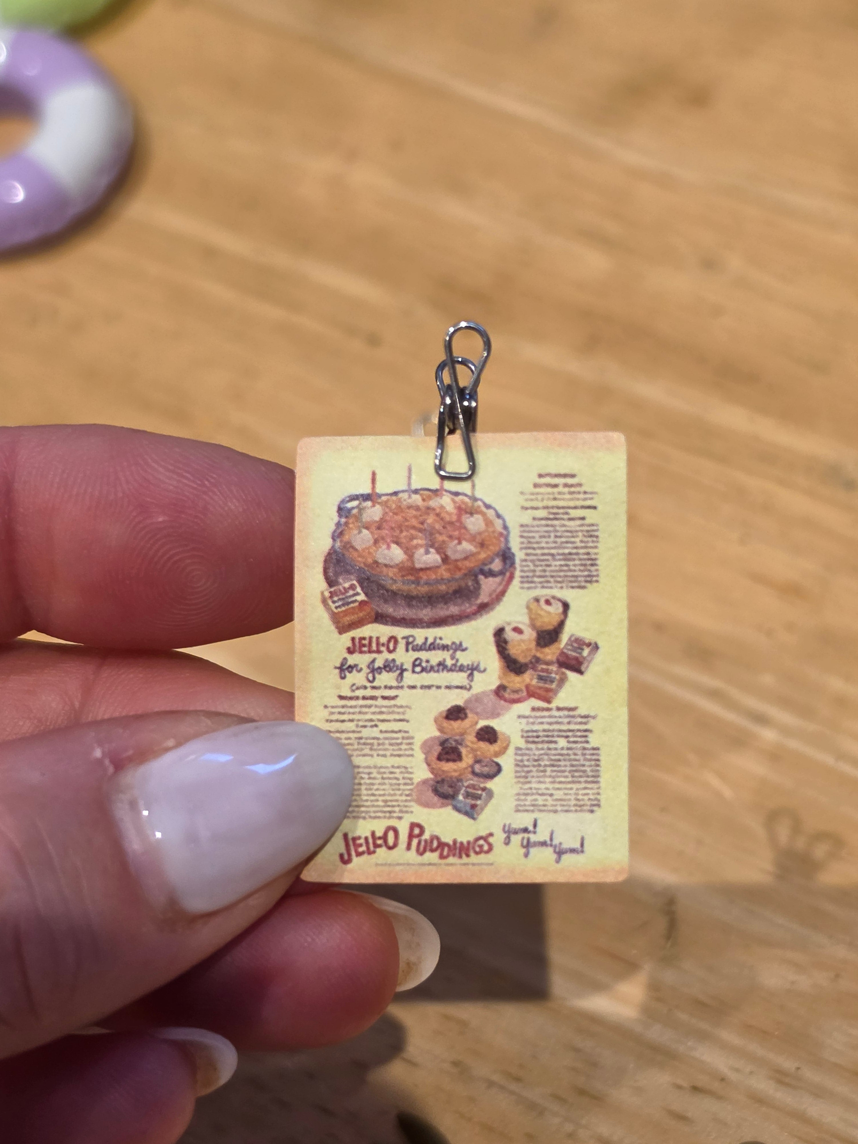 Mini recettes vintage avec pince – Miniature maison de poupée 1/12