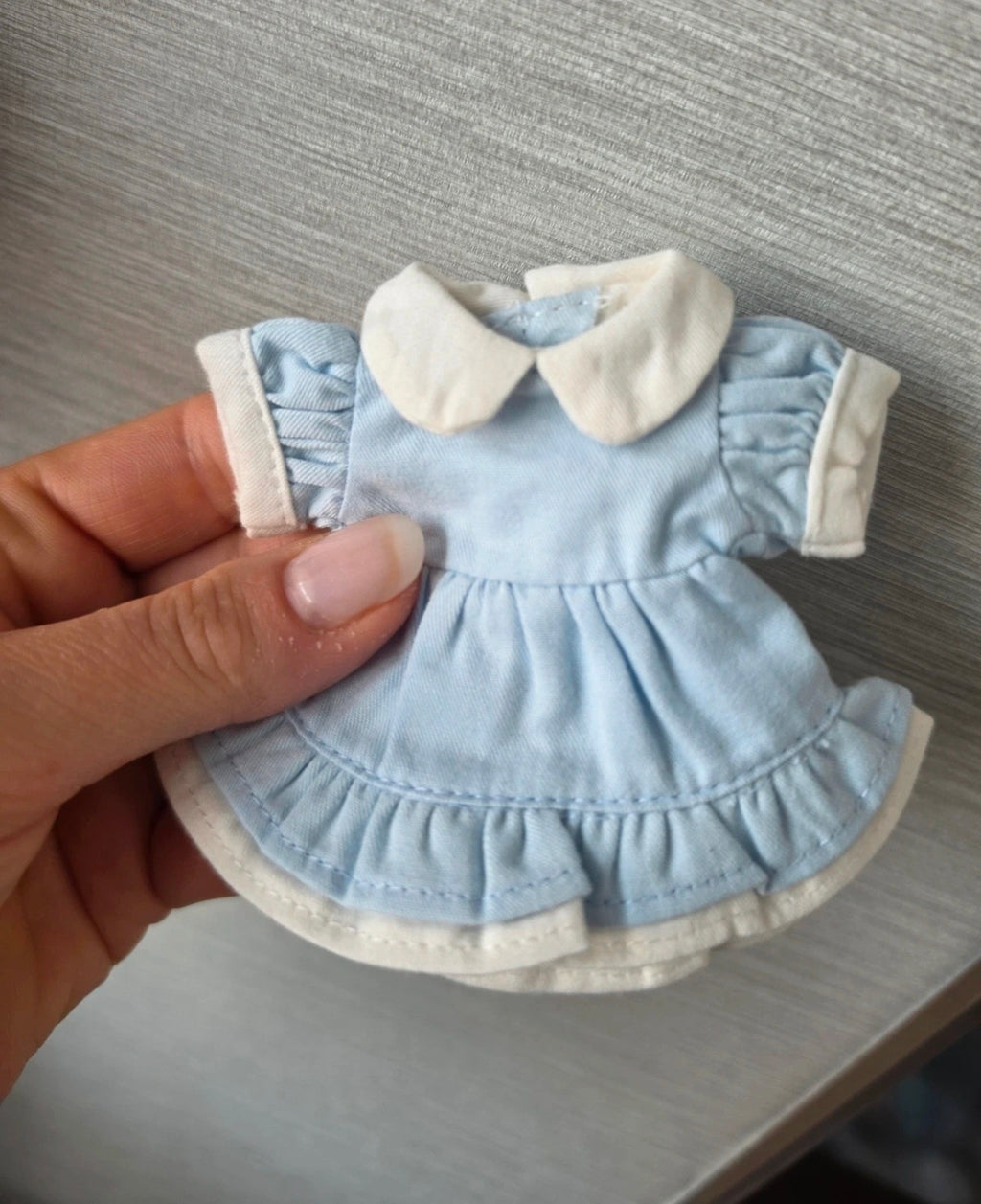 Robe col claudine manches bouffantes