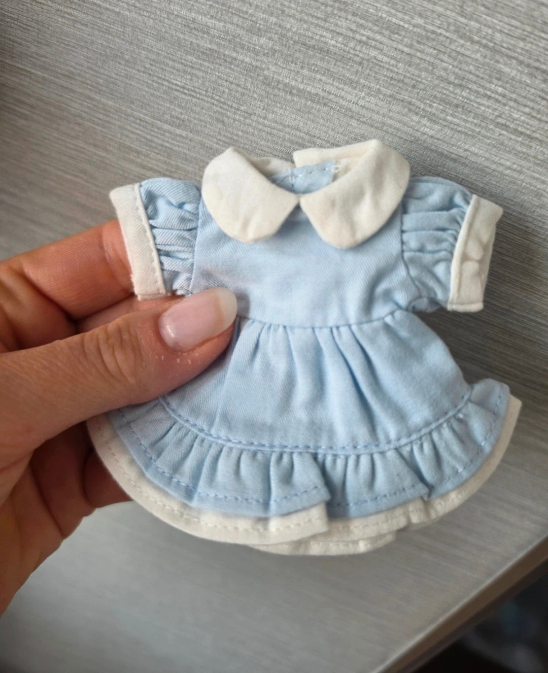 Robe col claudine manches bouffantes