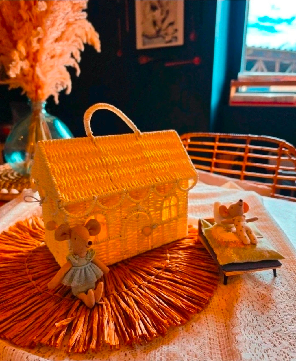 Panier Maison en rotin avec frise de toit