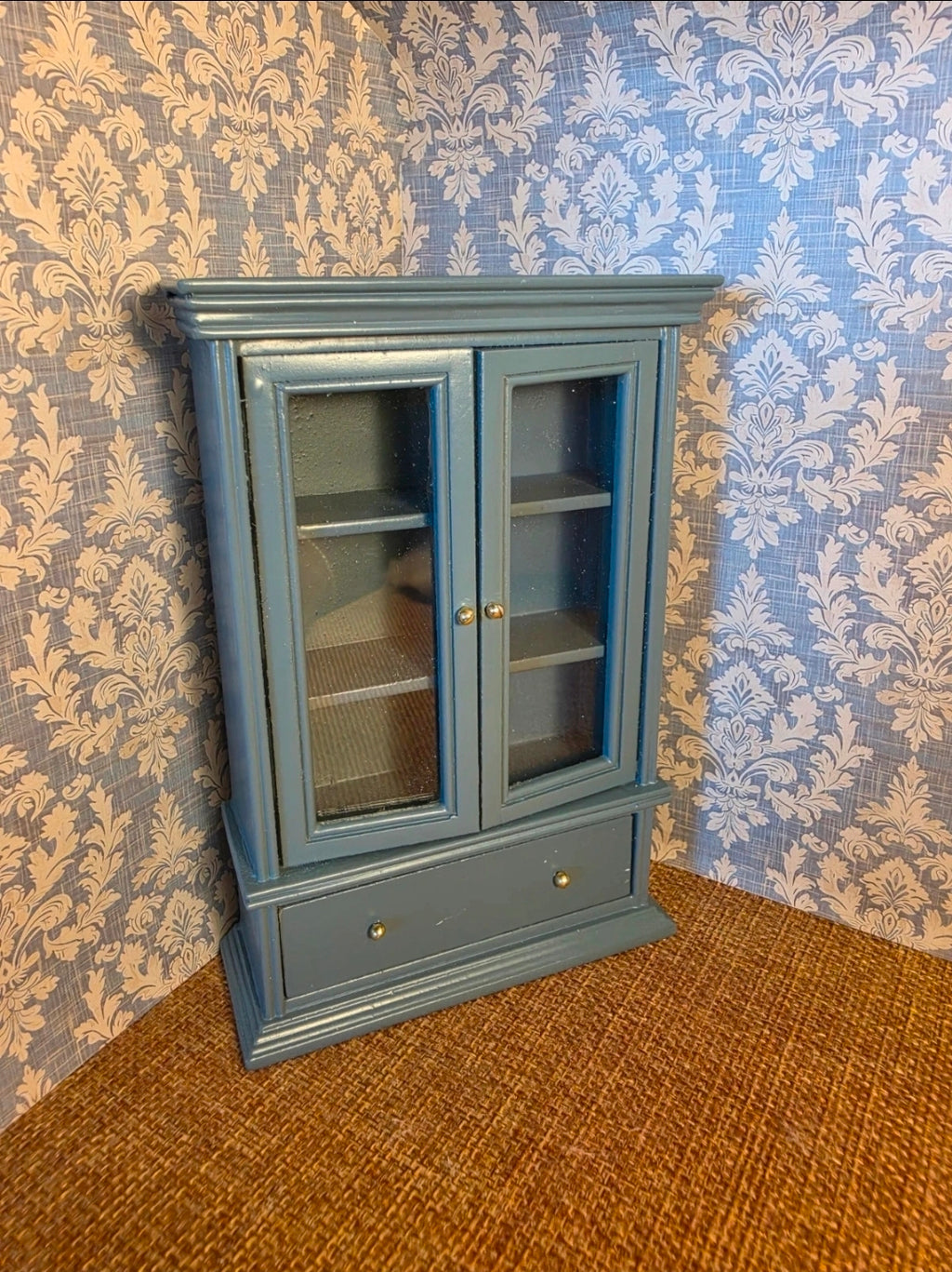 Buffet vitré en bois