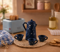 Théière bleu moucheté et ses tasses