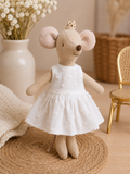Robe blanche sans manches