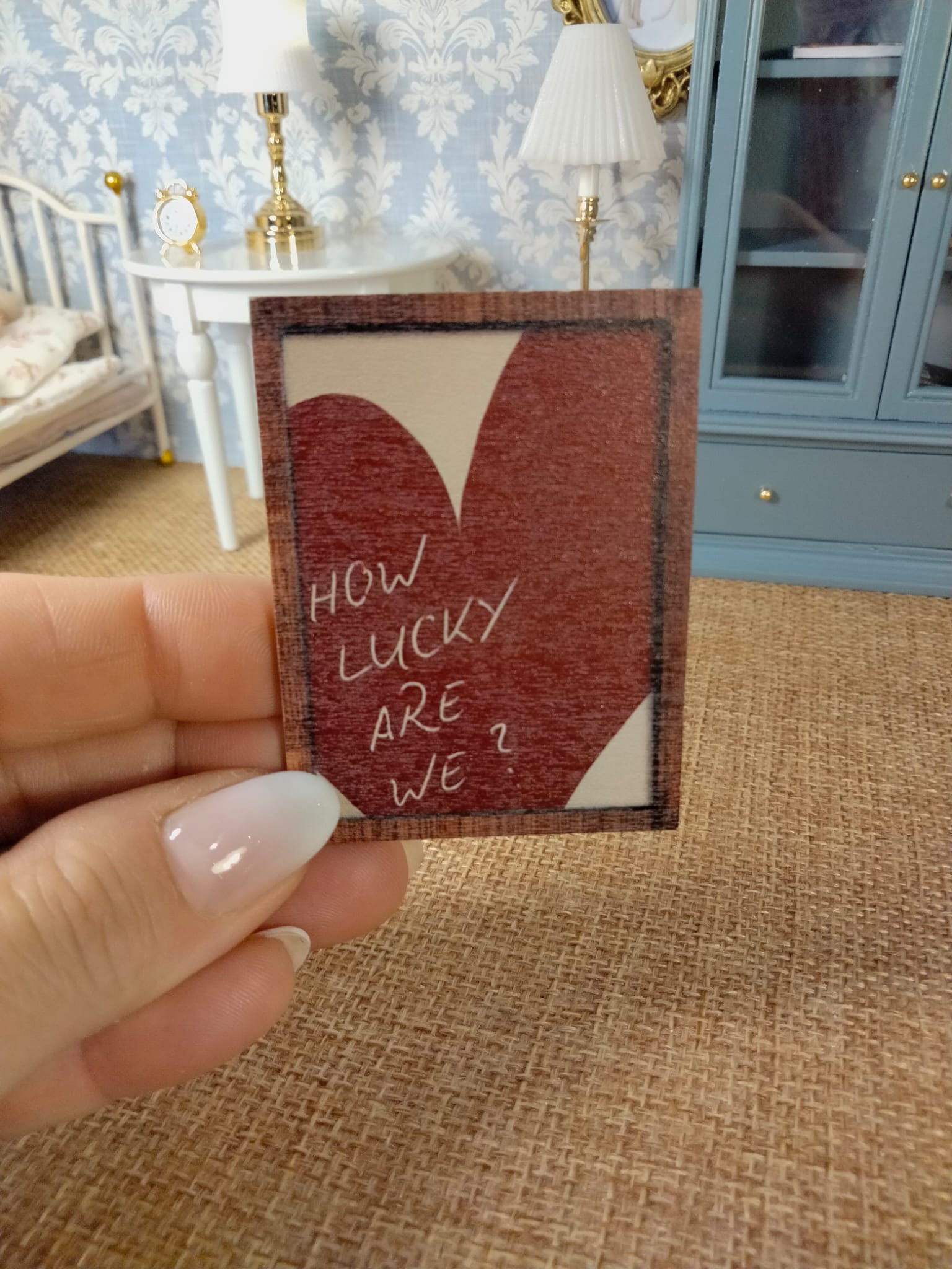 Cadre/tableau miniature pour maison de poupée coeur
