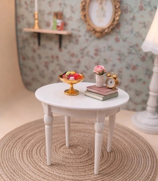 Table ronde miniature en métal blanc, échelle 1/12